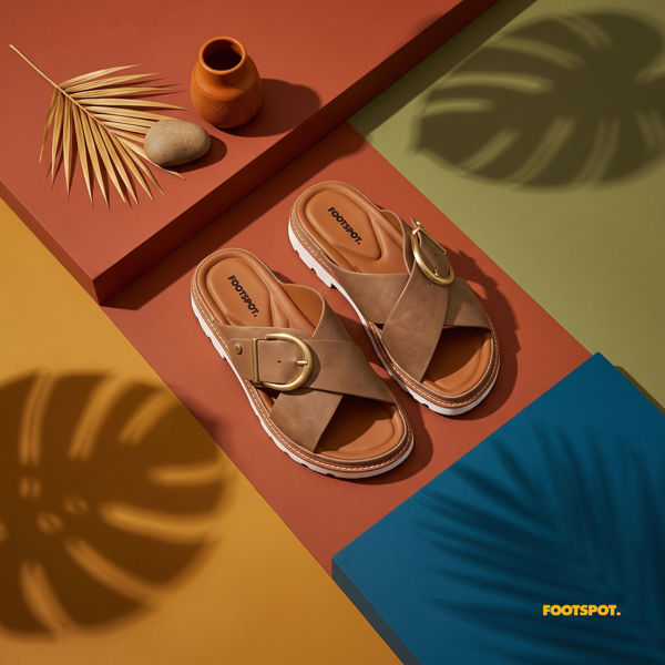 圖片 FOOTSPOT-大扣交叉帶涼鞋  (FOOTSPOT-Buckle Cross Sandals )